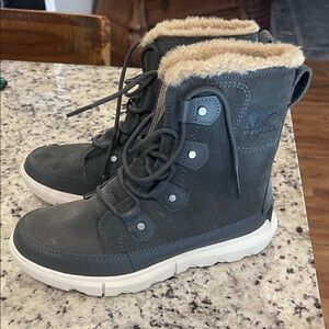Sorel Women's Charcoal Winter Boots